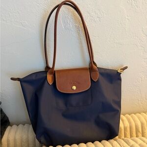 Longchamp medium tote